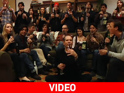 Χορωδία με μπουκάλια μπίρας